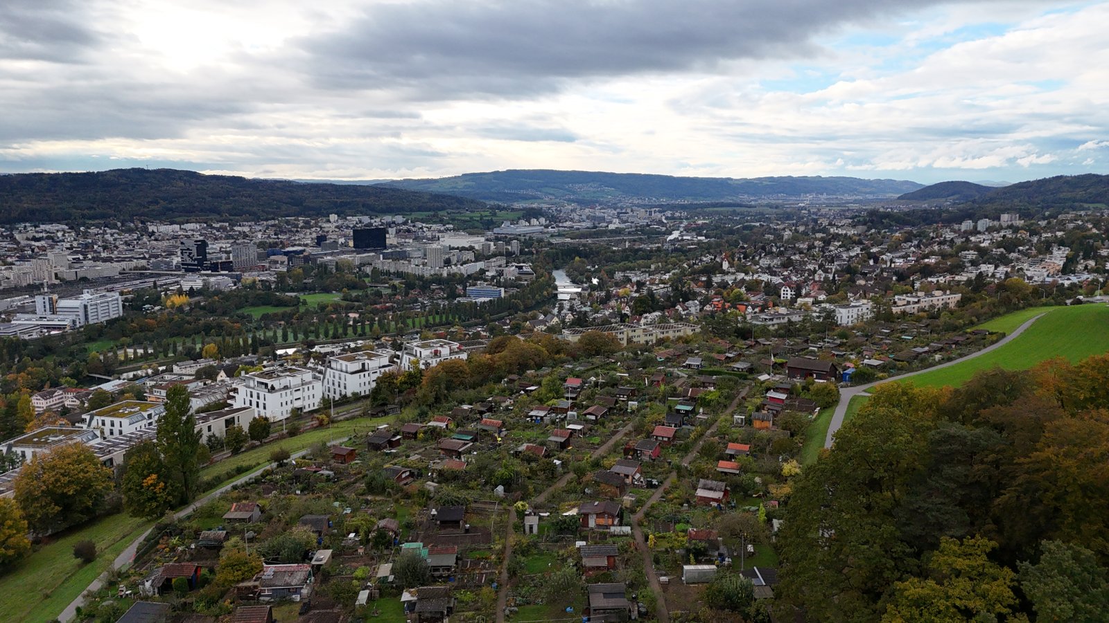 Panorama from allotment gardens over the Limmat valley to the city core, Zürich